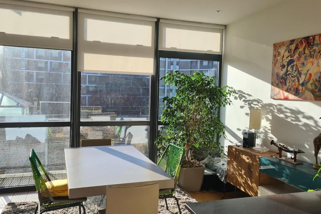 Apartamento Luxurious Flat Sunny, Quiet, Design, Lift, Balcony Londres Exterior foto